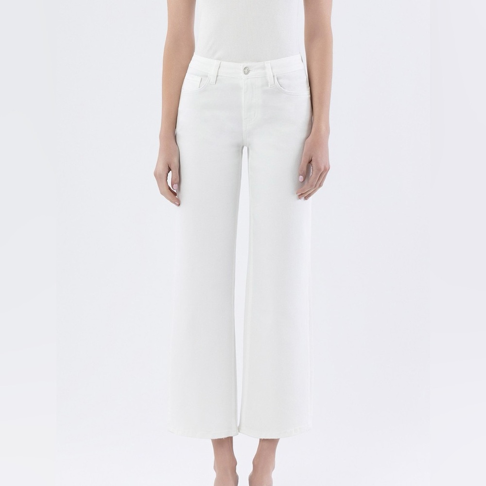Women's White Cropped Wide-Leg Jeans